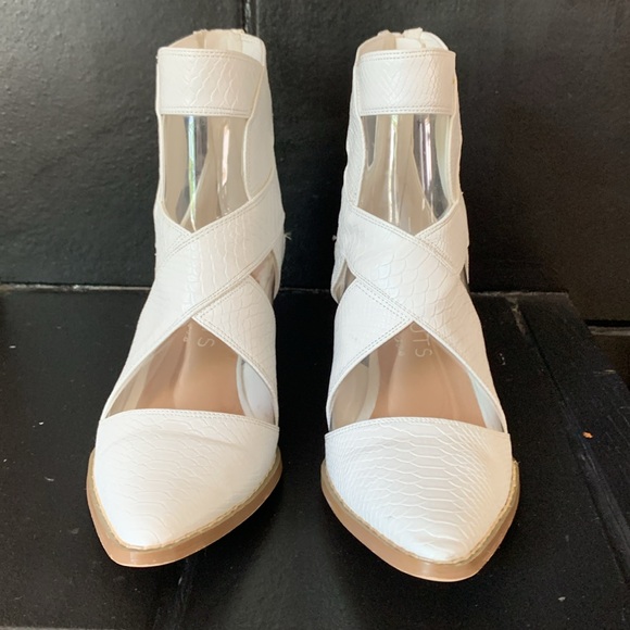 Coconuts by Mattise “Anthem” Detailed Ankle Boots - Picture 4 of 9